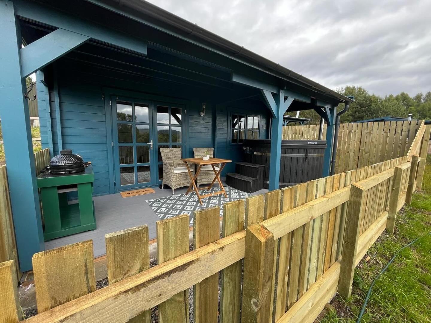 Retreat Hot Tub Highland Cabin Inverness Eksteriør billede